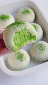 Matcha Cream Cheese Daifuku (2)