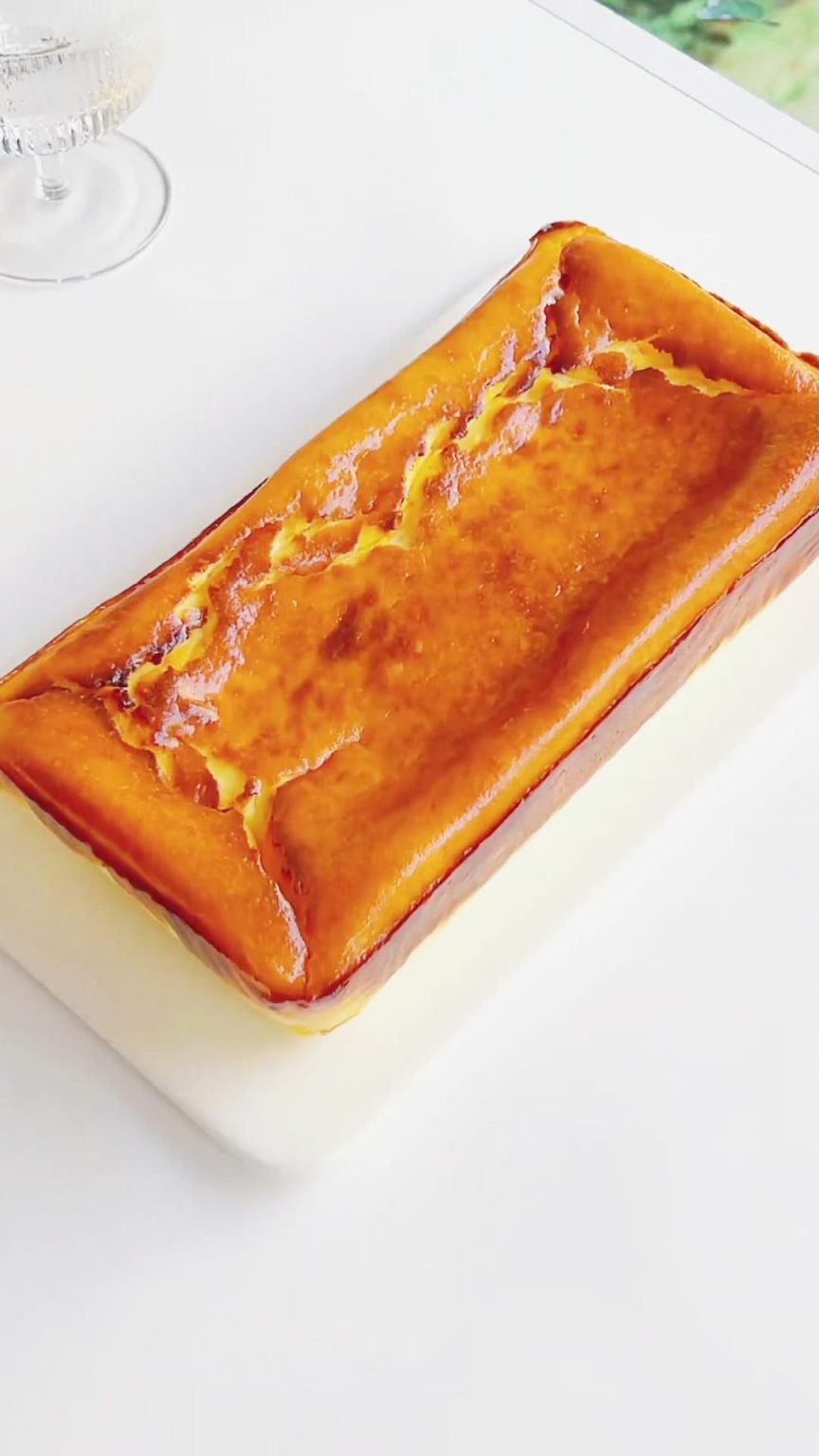 Easy Loaf Basque Cheesecake (Burnt Cheesecake in a Loaf Pan!) - Cooking ...