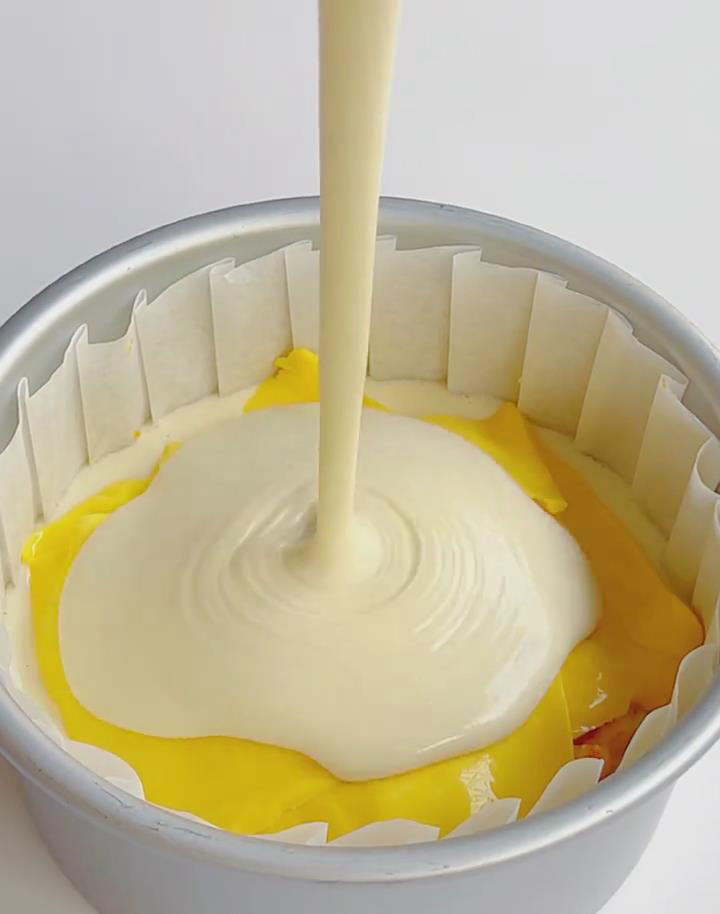Pour the remaining batter on top new