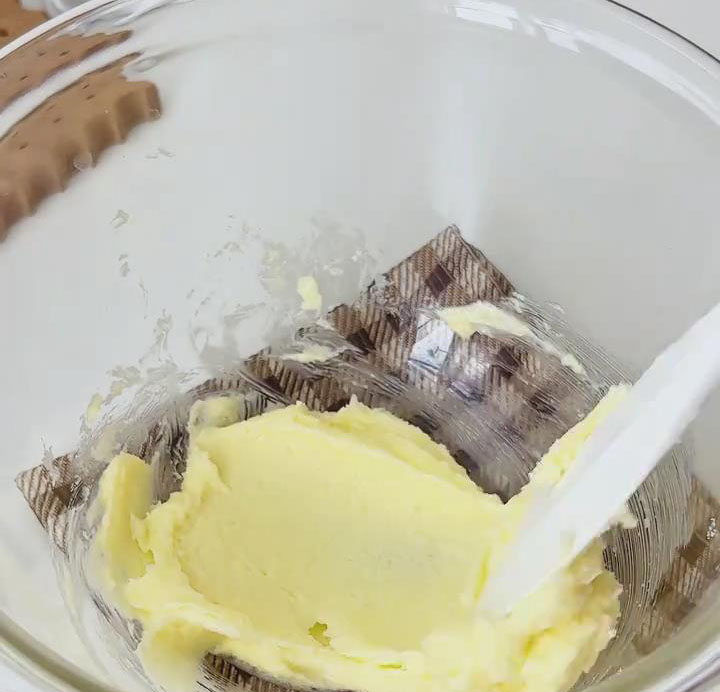 mix softened butter and granulated sugar until smooth