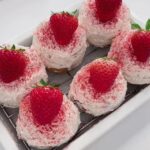Mini Strawberry Cakes (2)