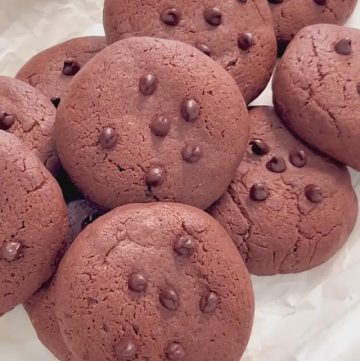 chocolate chip cookies (1)