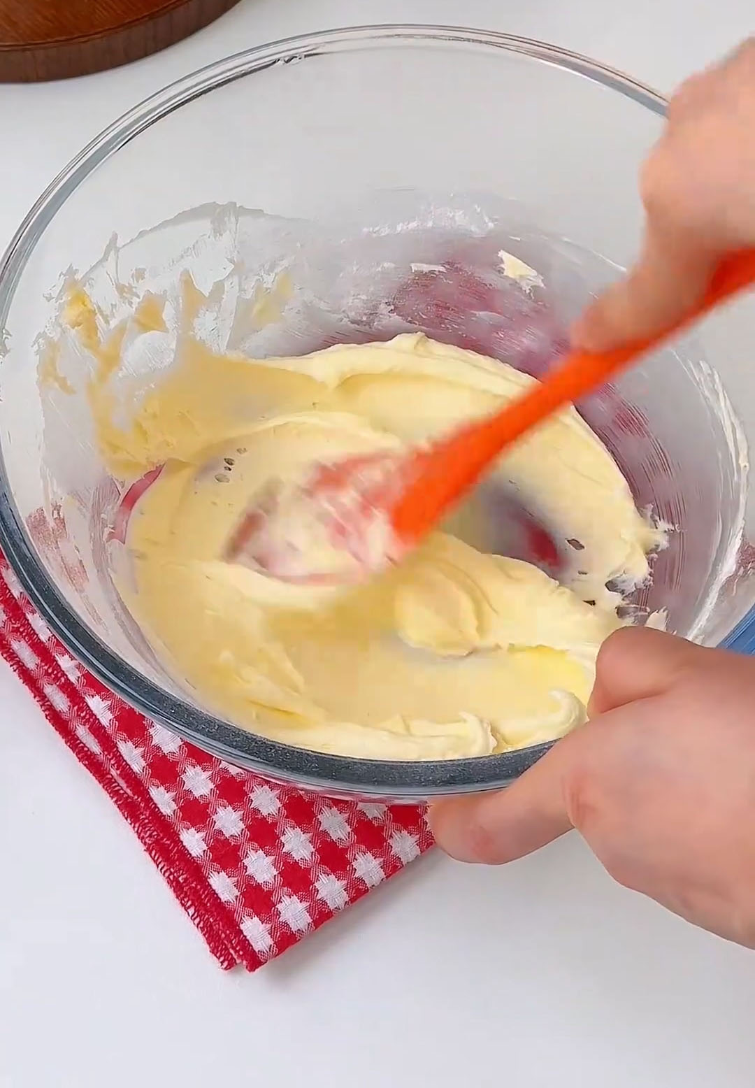 Double Layer Strawberry Jam Cookies step (3)