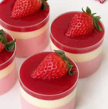 Easy Strawberry Mousse Cups (4)