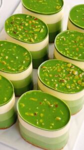 No Bake Matcha Crunch Cheesecake (1)