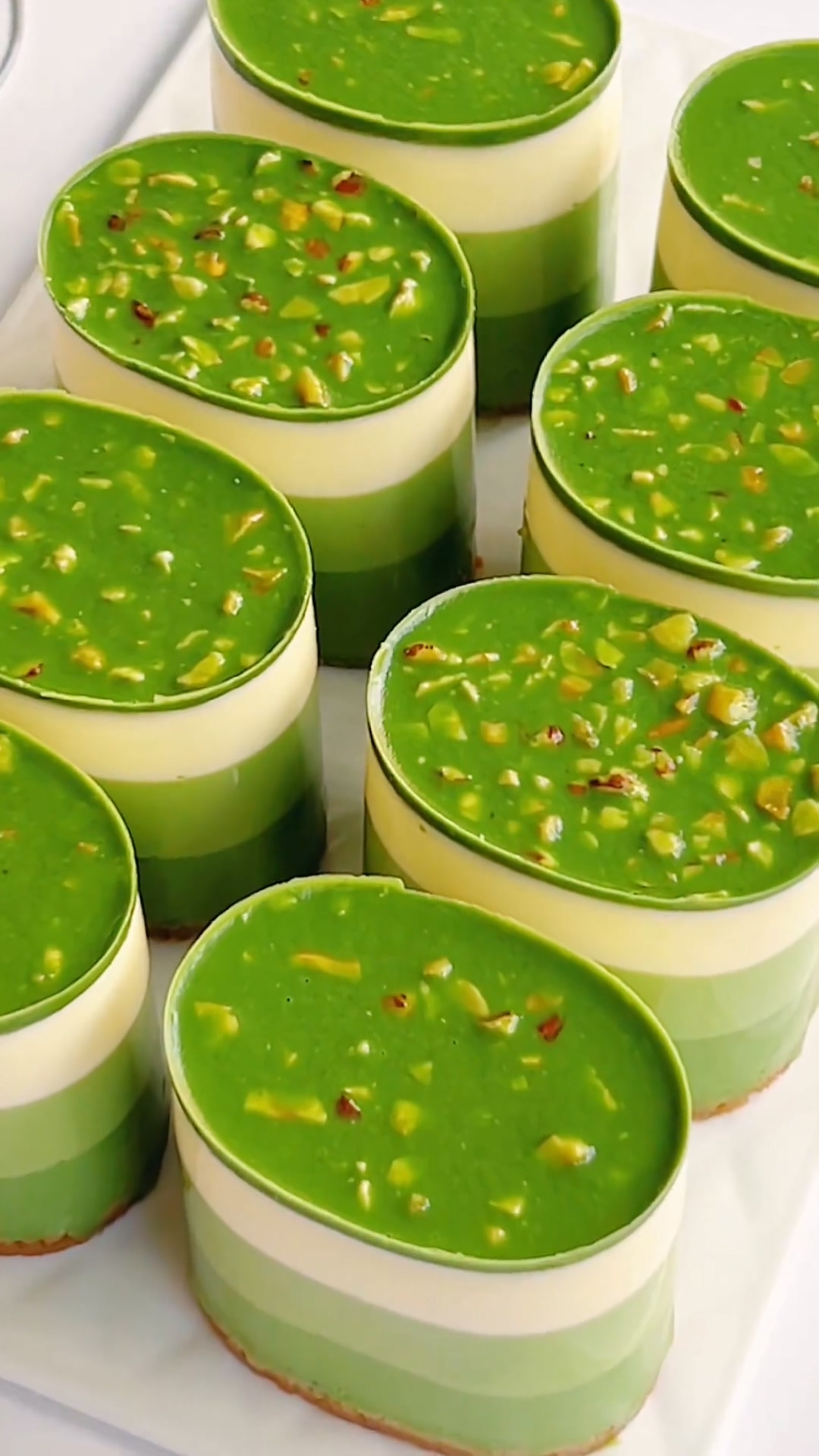 No Bake Matcha Crunch Cheesecake (1)