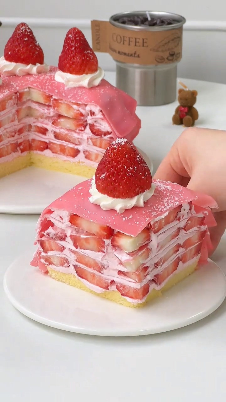 Strawberry Mille Crepe Cake (1)