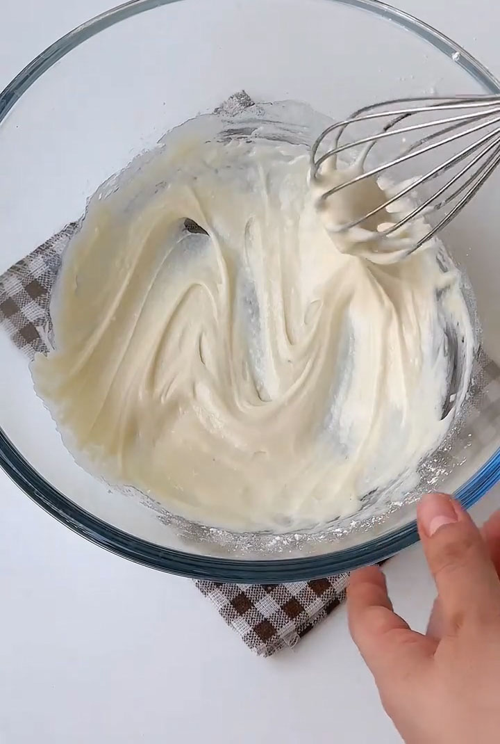 Strawberry Mille Crepe Cake step (2)