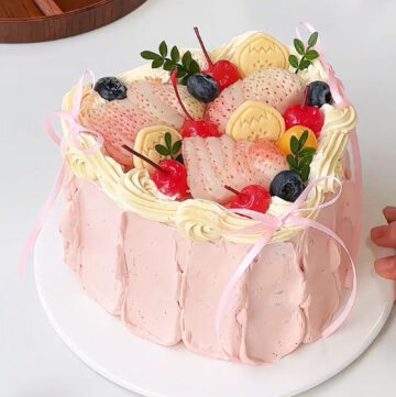 Heart Shaped Strawberry Cake (1)
