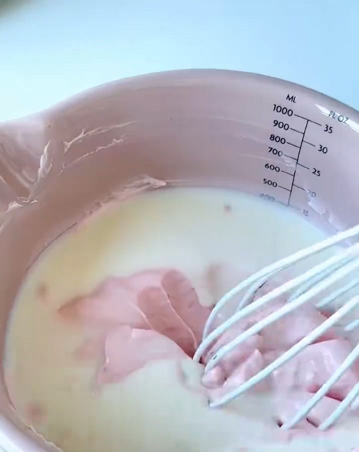 pour in the cooled, liquid gelatin and fold everything together until uniform