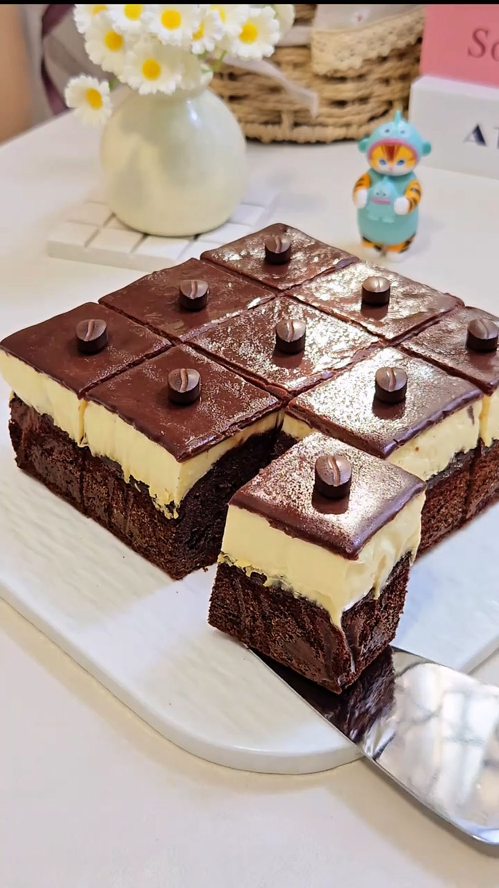 Brownie Bottom Cheesecake Bars (1)