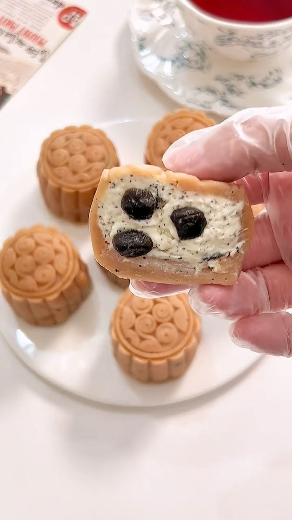 Earl Grey Snow Skin Mooncakes (3)