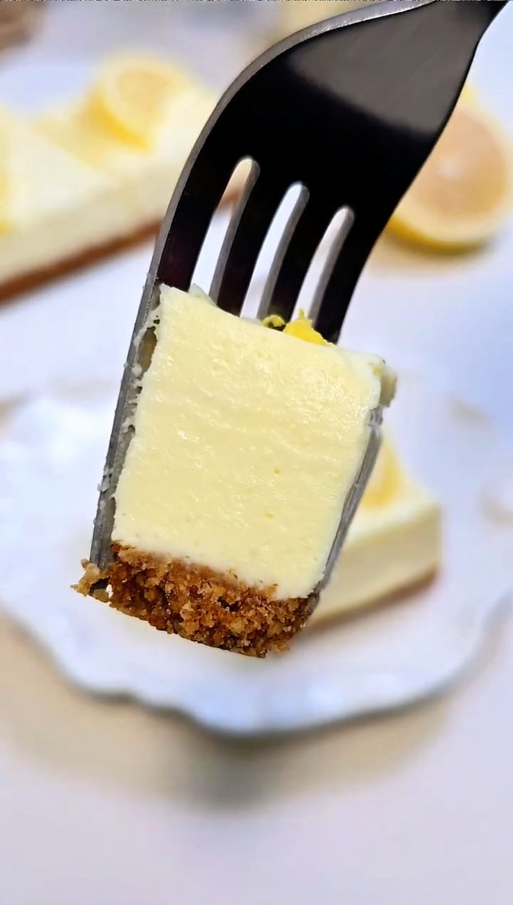 Lemon Cheesecake Bars (1)