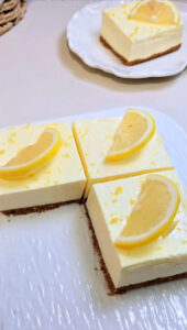 Lemon Cheesecake Bars (2)