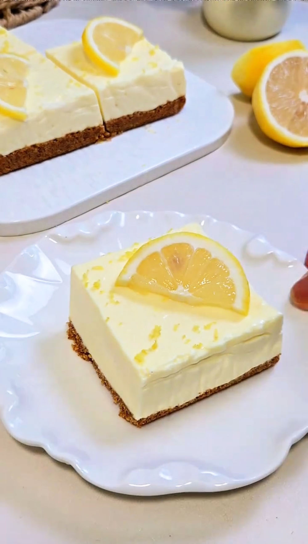 Lemon Cheesecake Bars (3)