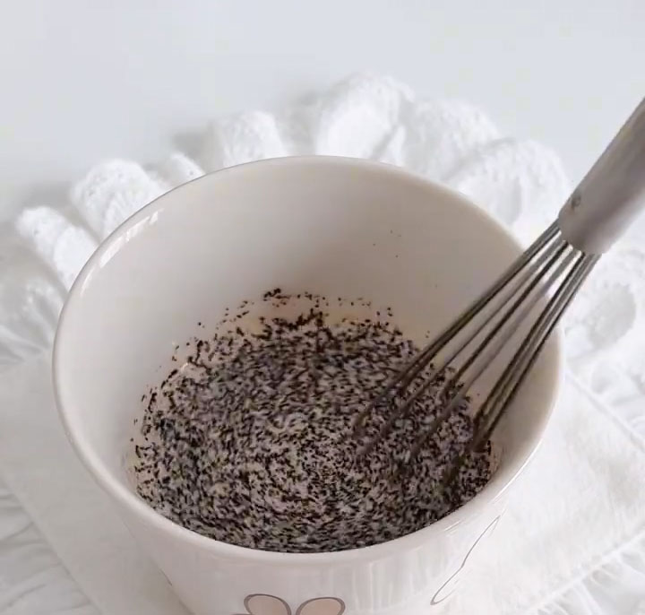 Let steep for 2 minutes to fully release the tea's aroma and flavor