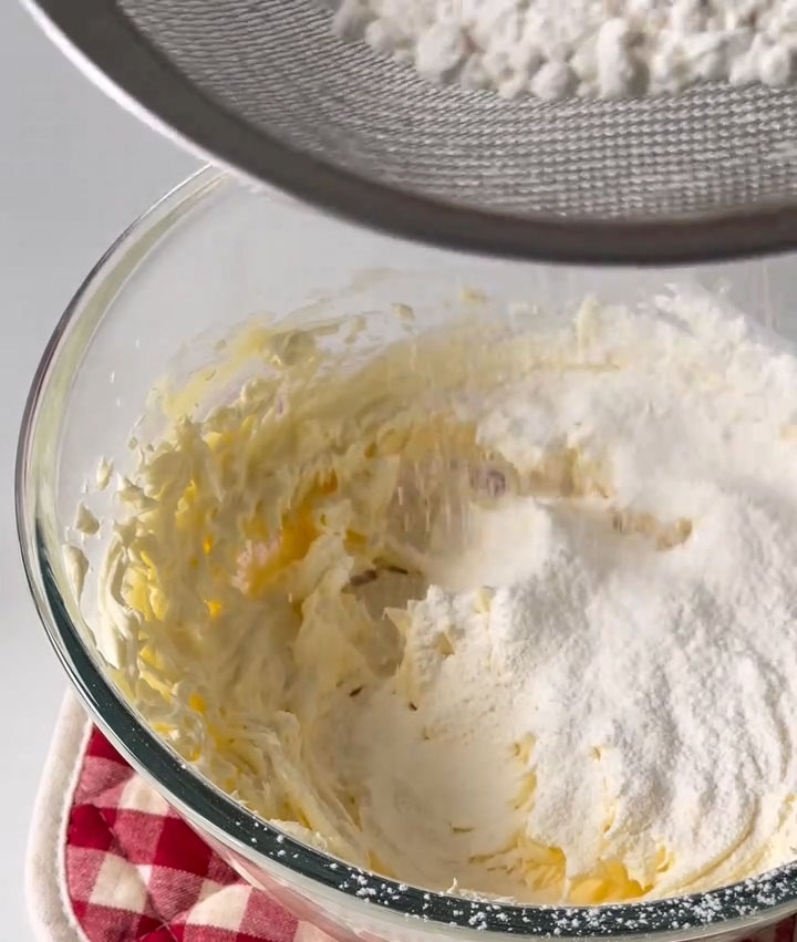 Sift the cake flour into the mixture