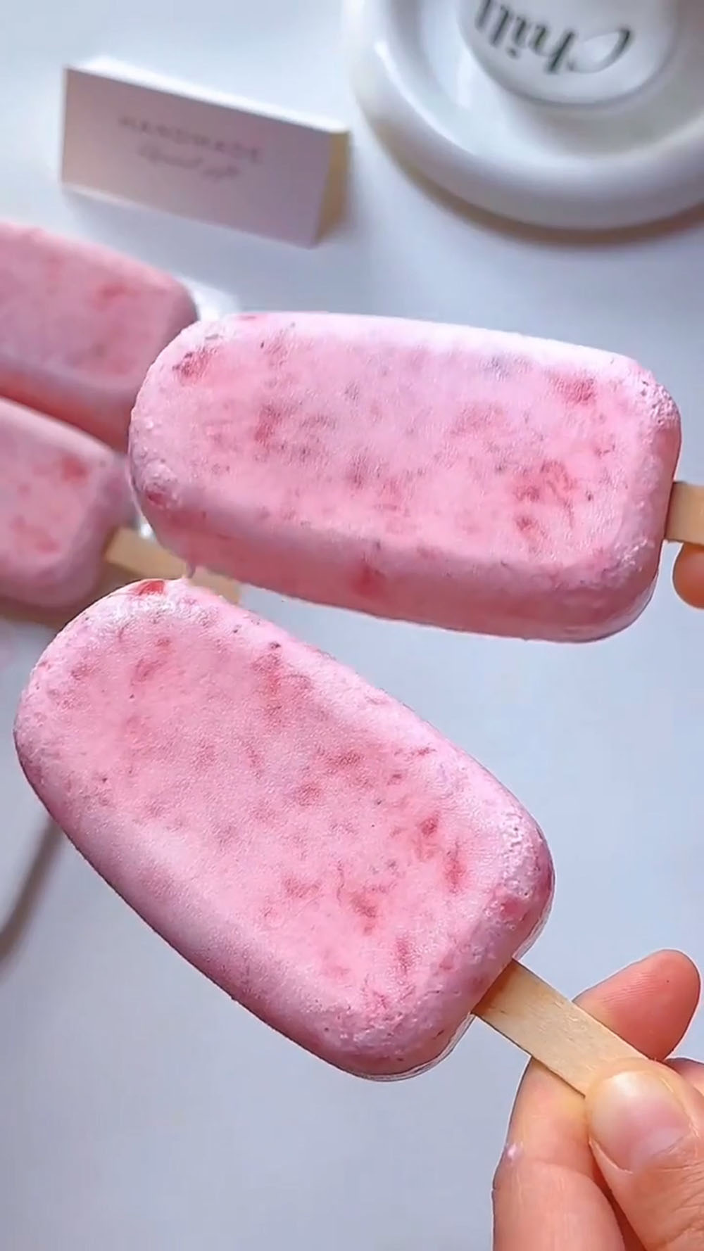 Creamy Strawberry Popsicles (Better Than Store Bought!) (4)