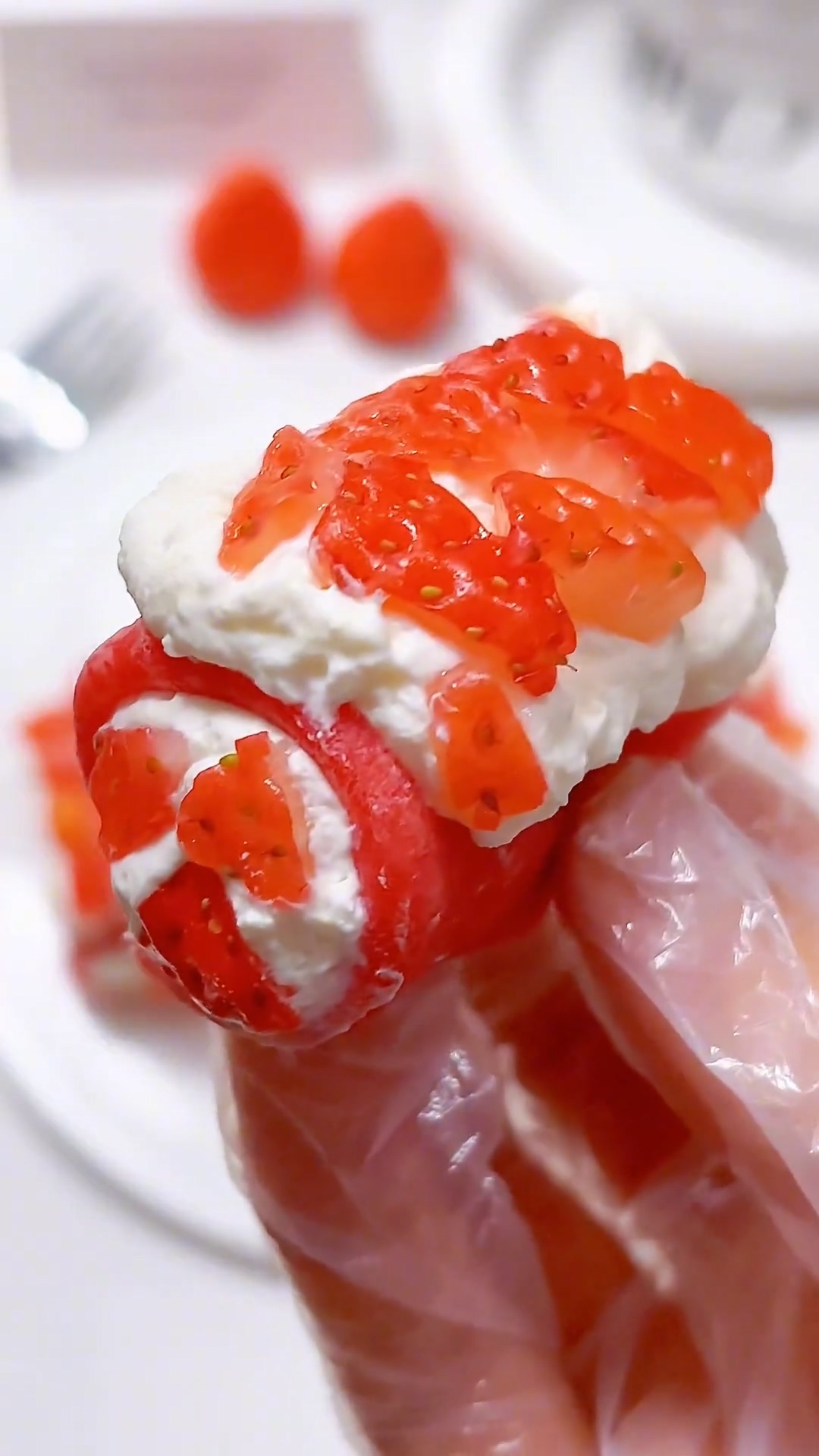 Easy Mini Crepe Rolls with Strawberries & Cream (2)