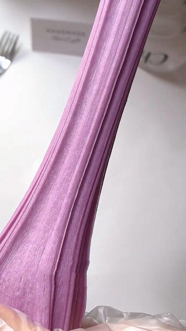 Knead and stretch the dough1