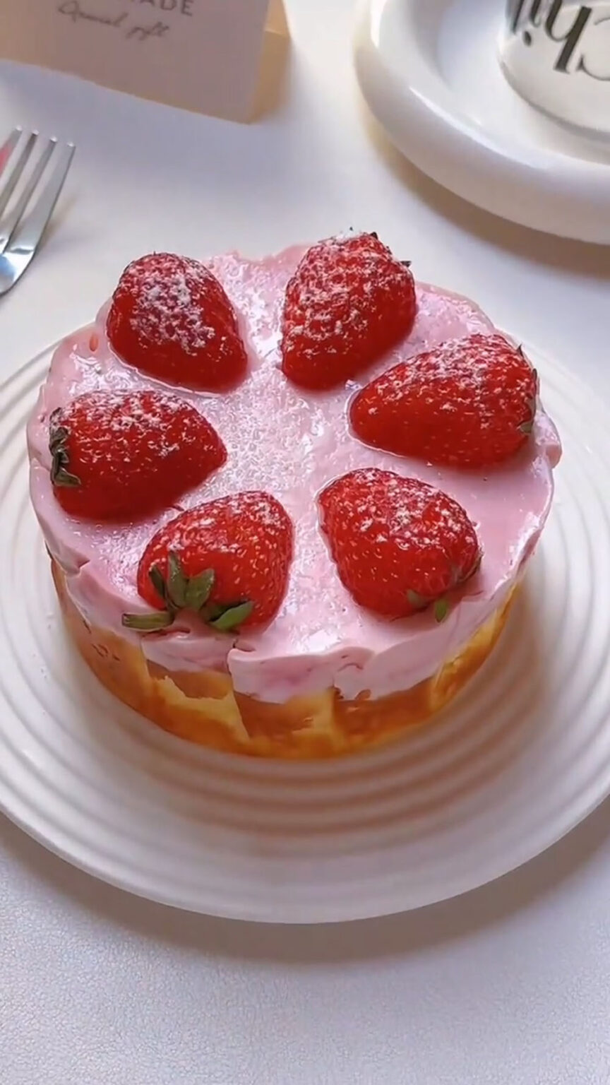 Easy Mini Basque Cheesecake with Strawberry Mousse (4-inch) - Cooking ...