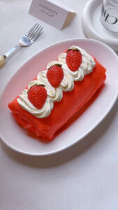 No Bake Strawberry Crepe Roll – Soft, Creamy & Stunning (1)