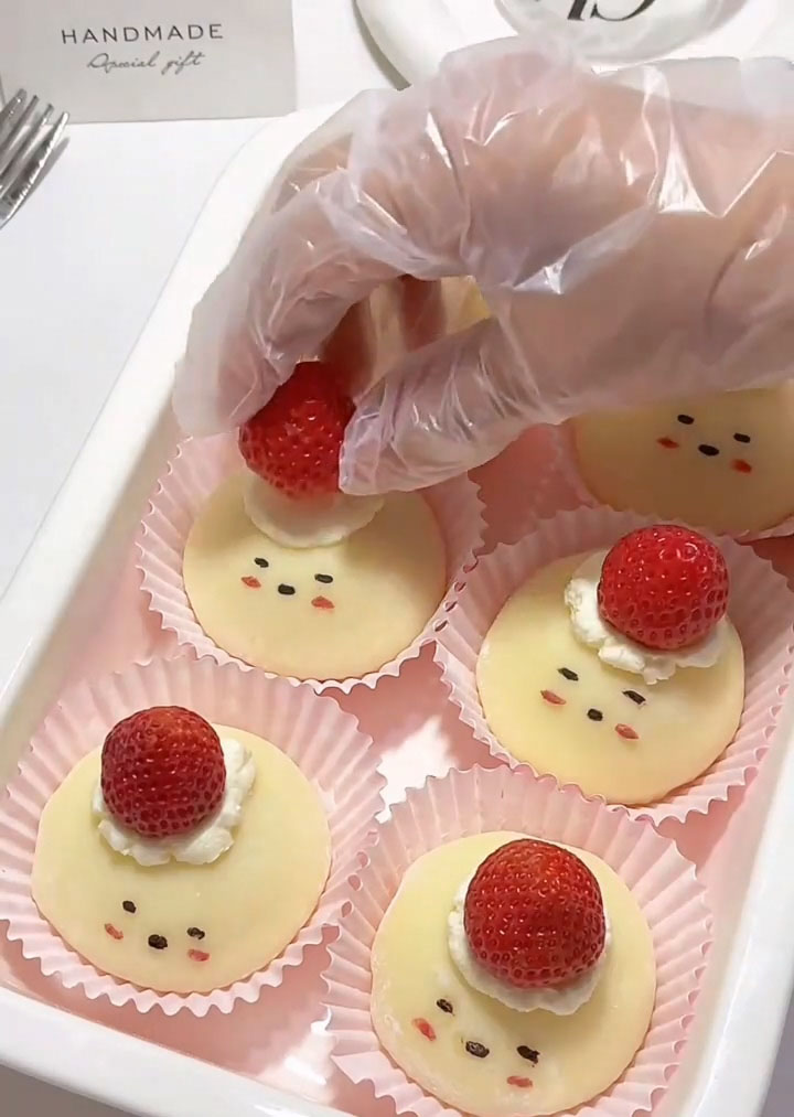 Place a strawberry on top of that cream dollop