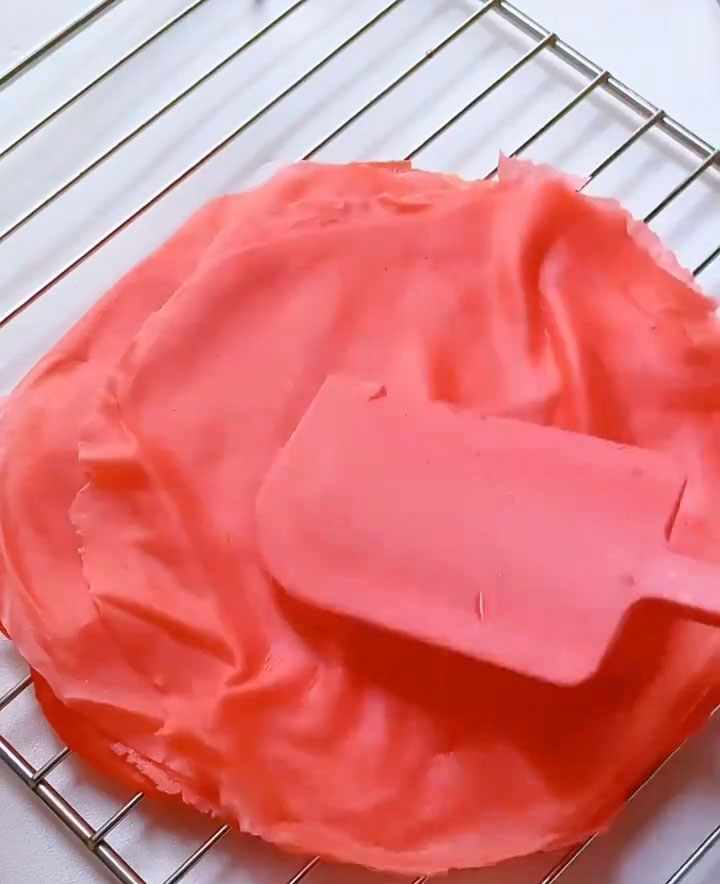 Stack cooled crepes on a plate