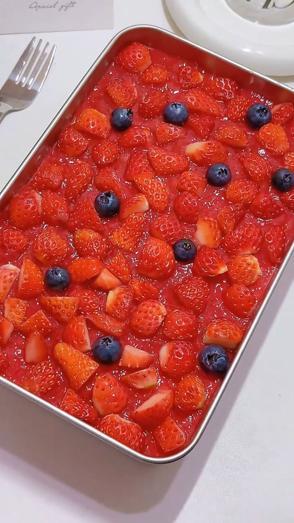 Strawberry Tiramisu (2)