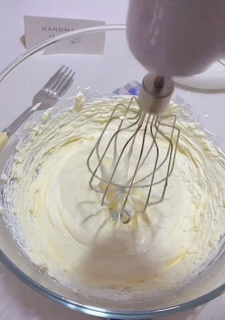beat the room temperature mascarpone cheese on low speed